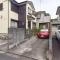 【埼玉県/八潮市緑町】八潮市緑町4丁目　土地 現地（古家あり）：写真中央部分