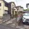 【埼玉県/八潮市緑町】八潮市緑町4丁目　土地 現地（古家あり）：写真中央部分