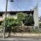 【神奈川県/横浜市港北区高田東】港北区高田東1丁目　土地　1区画/全3区画 現地：※古家解体中（向かって右手が1区画）/全3区画