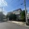 【東京都/三鷹市北野】三鷹市北野1丁目　売地 現地（古家あり）：画像2宅地の内、手前道路側が対象地、奥側は道路予定地