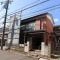 【神奈川県/川崎市高津区新作】高津区新作4丁目　売地　2区画 現地（古家あり）：右側部分