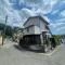 【神奈川県/横浜市緑区北八朔町】緑区北八朔町　売地 現地（古家あり）：北西側から撮影
