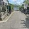 【神奈川県/横浜市緑区北八朔町】緑区北八朔町　売地 前面道路：南西側　公道　約4.3m