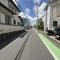【埼玉県/新座市栄】新座市栄4丁目　古家付き土地 前面道路：北側前面道路　公道　幅員約5.4m