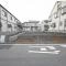 【神奈川県/横浜市神奈川区六角橋】神奈川区六角橋6丁目　B区画/全2区画 現地：全２区画　正面左通路と正面奥