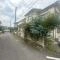 【東京都/西東京市下保谷】西東京市下保谷1丁目　古屋付き土地 前面道路：正面が対象物件です