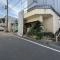 【東京都/大田区南千束】売地　大田区南千束1丁目　SOUTH 現地（古家あり）：全3区画/左側、解体中