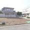 【東京都/杉並区下高井戸】杉並区下高井戸3丁目　1号地 前面道路：全2区画　1号地は右手
