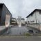 【東京都/多摩市一ノ宮】一ノ宮4丁目1号地 現地：全2区画　写真中央