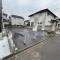 【東京都/多摩市一ノ宮】一ノ宮4丁目1号地 現地：全2区画　写真中央