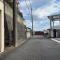 【神奈川県/横浜市神奈川区三ツ沢南町】横浜市神奈川区三ツ沢南町 土地 南東側前面道路（西側より撮影）