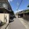 【京都府/京都市北区小山堀池町】京都府京都市北区小山堀池町 土地 敷地は大きな道路に面していないため、車のエンジン音などを比較的気にせずにお過ごしいただけます。