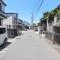 【千葉県/松戸市秋山】松戸市秋山 土地 車庫入れの際の切り返しにも十分な幅員