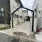 【兵庫県/西宮市神園町】西宮市神園町　中古戸建 門扉に続く路地状通路