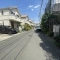 【東京都/調布市菊野台】プラウドシーズンつつじヶ丘 前面道路