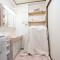 【東京都/板橋区成増】板橋区成増3丁目　店舗付賃貸併用住宅 洗面室
