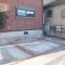 【埼玉県/草加市新栄】草加市新栄1丁目　戸建 駐車場