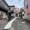 【神奈川県/横浜市西区西戸部町】横浜市西区西戸部町2丁目　新築戸建 アプローチ