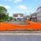 【東京都/足立区伊興】足立区伊興4丁目　新築戸建　1号棟 現地（建築前）：全2棟　手前：1号棟　奥：2号棟