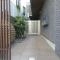 【東京都/立川市高松町】立川市高松町1丁目 賃貸併用住宅 賃貸部分アプローチ