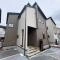 【東京都/小金井市前原町】小金井市前原町3丁目 新築戸建 2号棟 全3棟 外観：全3棟　2号棟（写真中央）
