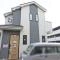 【東京都/東久留米市神宝町】東久留米市神宝町2丁目（A号棟）　新築戸建 建築中の外観：全2棟　写真中央