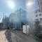【東京都/八王子市椚田町】八王子市椚田町　新築戸建　1号棟 建築中の外観：全2棟現場（手前）