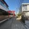 【東京都/世田谷区新町】世田谷区新町二丁目　戸建 前面道路：久富稲荷神社参道