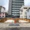【東京都/品川区北品川】品川区北品川2丁目　新築戸建　B号棟 建築中の外観：全2区画左側
