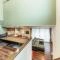 【神奈川県/川崎市高津区梶ケ谷】高津区梶ケ谷6丁目　中古戸建 中2階フリースペース：ワークスペースとしても使用可能です