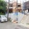 【東京都/多摩市桜ヶ丘】多摩市桜ケ丘1丁目　新築戸建　D号棟 建築中の外観：【全5棟／奥側】