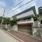 【兵庫県/宝塚市逆瀬台】宝塚市逆瀬台5丁目　戸建 アプローチ