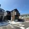 【神奈川県/相模原市南区上鶴間】相模原市南区上鶴間13期　新築戸建て1号棟 外観：全2棟／右側