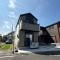 【神奈川県/相模原市南区上鶴間】相模原市南区上鶴間13期　新築戸建て2号棟 外観：全2棟／左側