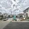 【神奈川県/横浜市都筑区二の丸】横浜市都筑区二の丸　新築戸建　2号棟 建築中の外観：【全2棟/右側】