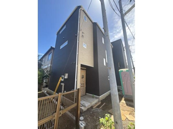 建築中の外観