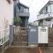【埼玉県/新座市池田】新座市池田4丁目中古戸建 アプローチ