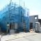 【東京都/武蔵村山市学園】武蔵村山市学園4丁目　新築戸建　B号棟 建築中の外観：全2棟現場　向かって右側区画