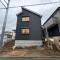 【神奈川県/横浜市戸塚区深谷町】戸塚区深谷町　新築戸建C号棟 建築中の外観：全3棟　写真中央