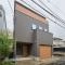 【東京都/府中市紅葉丘】府中市紅葉丘3丁目 中古一戸建て 外観：2世帯住宅、間仕切りにより賃貸併用住宅としても利用可能です