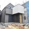 【千葉県/市川市香取】市川市香取1丁目 新築戸建て3号棟 建築中の外観：全3棟／中央