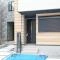 【東京都/江戸川区南小岩】江戸川区南小岩7丁目　新築戸建て1号棟 玄関：全2棟/中央
