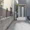 【東京都/中野区本町】中野区本町五丁目中古戸建 アプローチ
