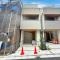 【東京都/渋谷区本町】渋谷区本町6丁目 新築戸建て B号棟 外観：全4区画/中央の建物が対象物件です