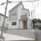 【東京都/町田市図師町】町田市図師町　新築一戸建て　4号棟 / 全6棟 外観：写真中央／全5棟