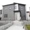 【東京都/町田市図師町】町田市図師町　新築一戸建て　6号棟 / 全6棟 外観：写真中央／全5棟