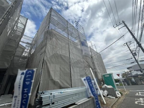 建築中の外観