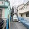 【神奈川県/横浜市神奈川区西寺尾】神奈川区西寺尾4丁目　新築戸建 建築中の外観：写真中央奥側