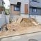 【神奈川県/横浜市神奈川区菅田町】神奈川区菅田町　新築戸建 1号棟/全2棟 建築中の外観：全2棟　正面左