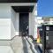 【神奈川県/藤沢市辻堂元町】藤沢市辻堂元町5丁目 新築一戸建て 2号棟/全2棟 玄関
